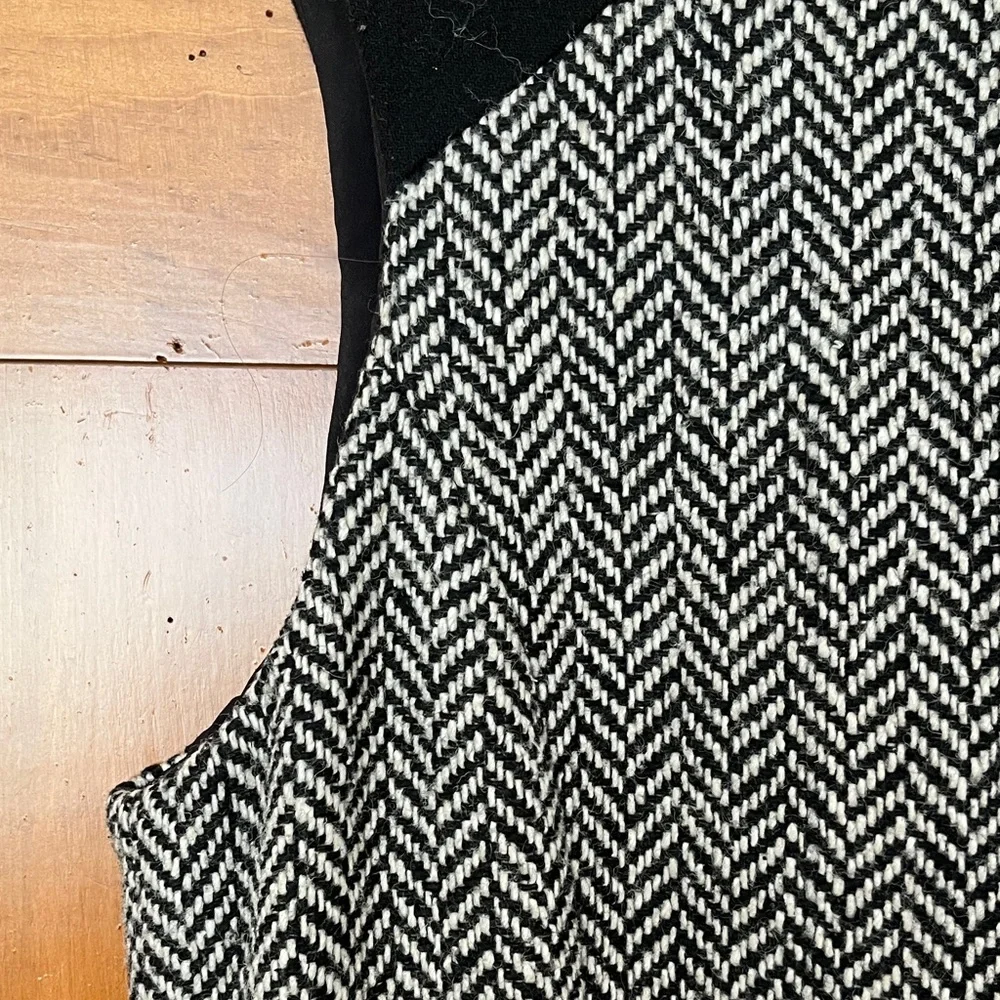 Banana Republic Black and White Patterned Mini Dress business - Picture 3 of 6